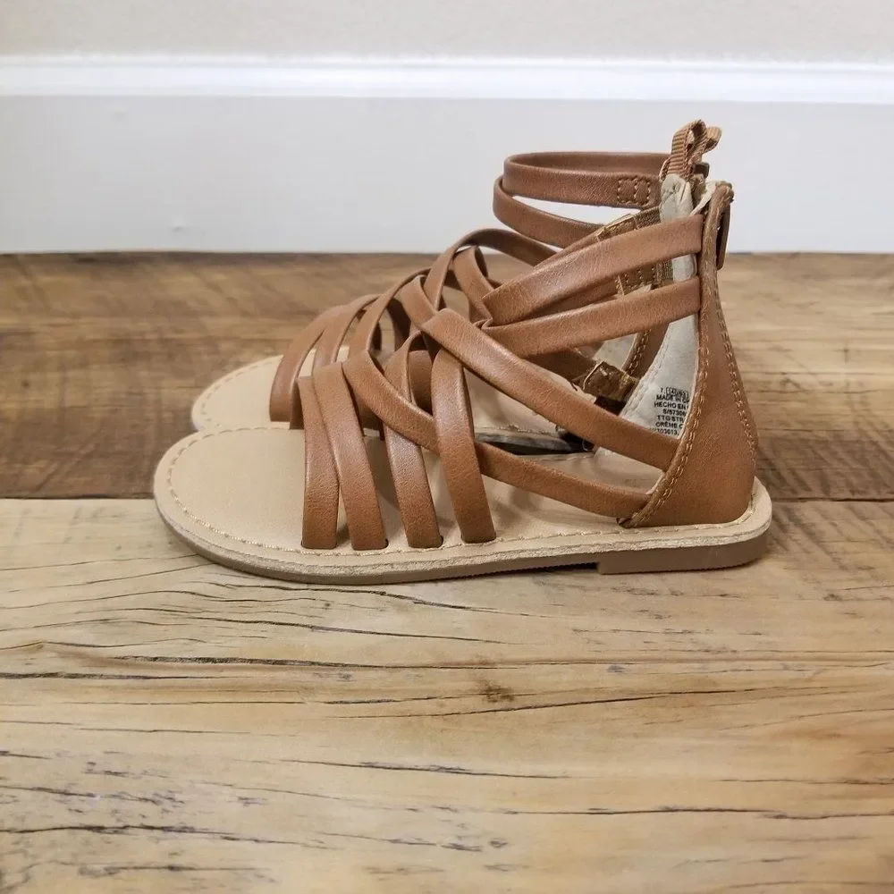 NWOT Old Navy Girls Gladiator Sandals Size 7